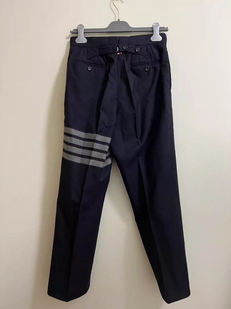 Thom Browne Thom Browne size2 casual pants Size US 26 / EU 42 - 2 Thumbnail
