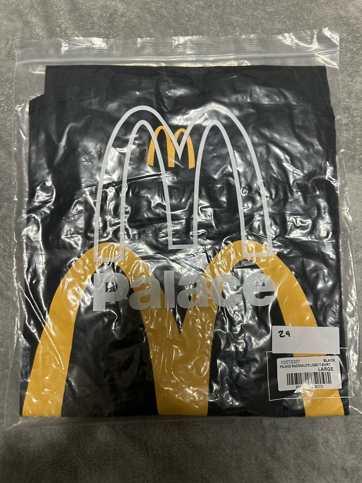 Palace Palace & collab Size US L / EU 52-54 / 3 - 7 Thumbnail