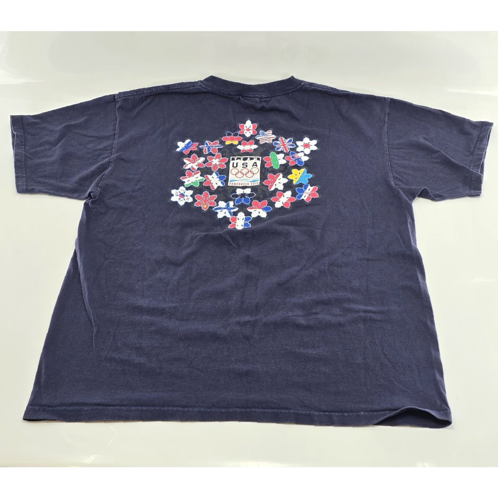 Vintage VINTAGE Vancouver 2010 Team USA T-Shirt XL Winter Olympic Games XP Apparel Size US XL / EU 56 / 4 - 6 Thumbnail