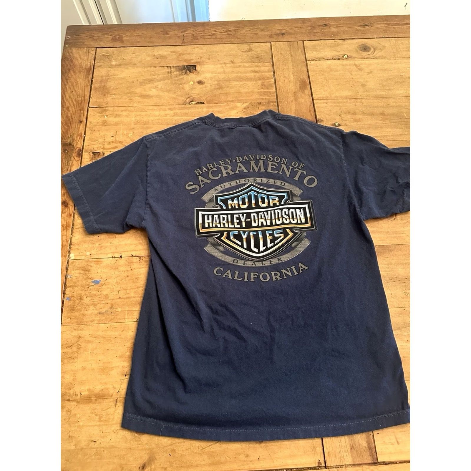 Harley Davidson VINTAGE 2014 Harley-Davidson Not All Who Wander Sacramento, Ca T-Shirt Large Blue Men's L Shirt California Brand Harley-Davidson Size US L / EU 52-54 / 3 - 6 Thumbnail