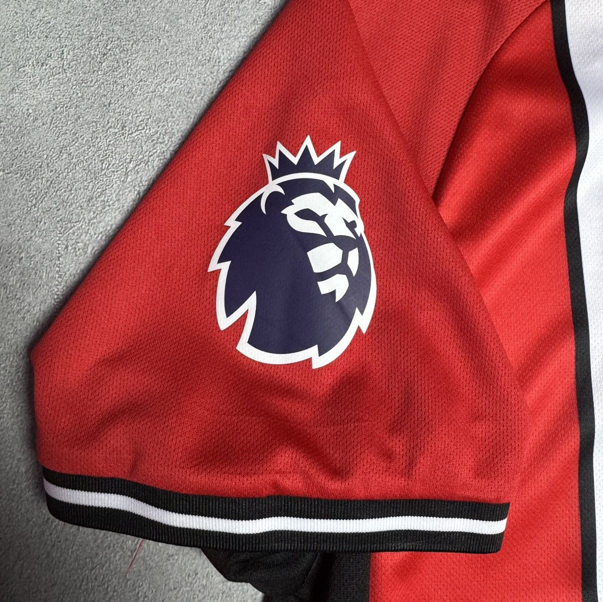 Errea Sheffield United 2023 2024 Home Shirt Soccer Jersey Errea Size US L / EU 52-54 / 3 - 9 Thumbnail