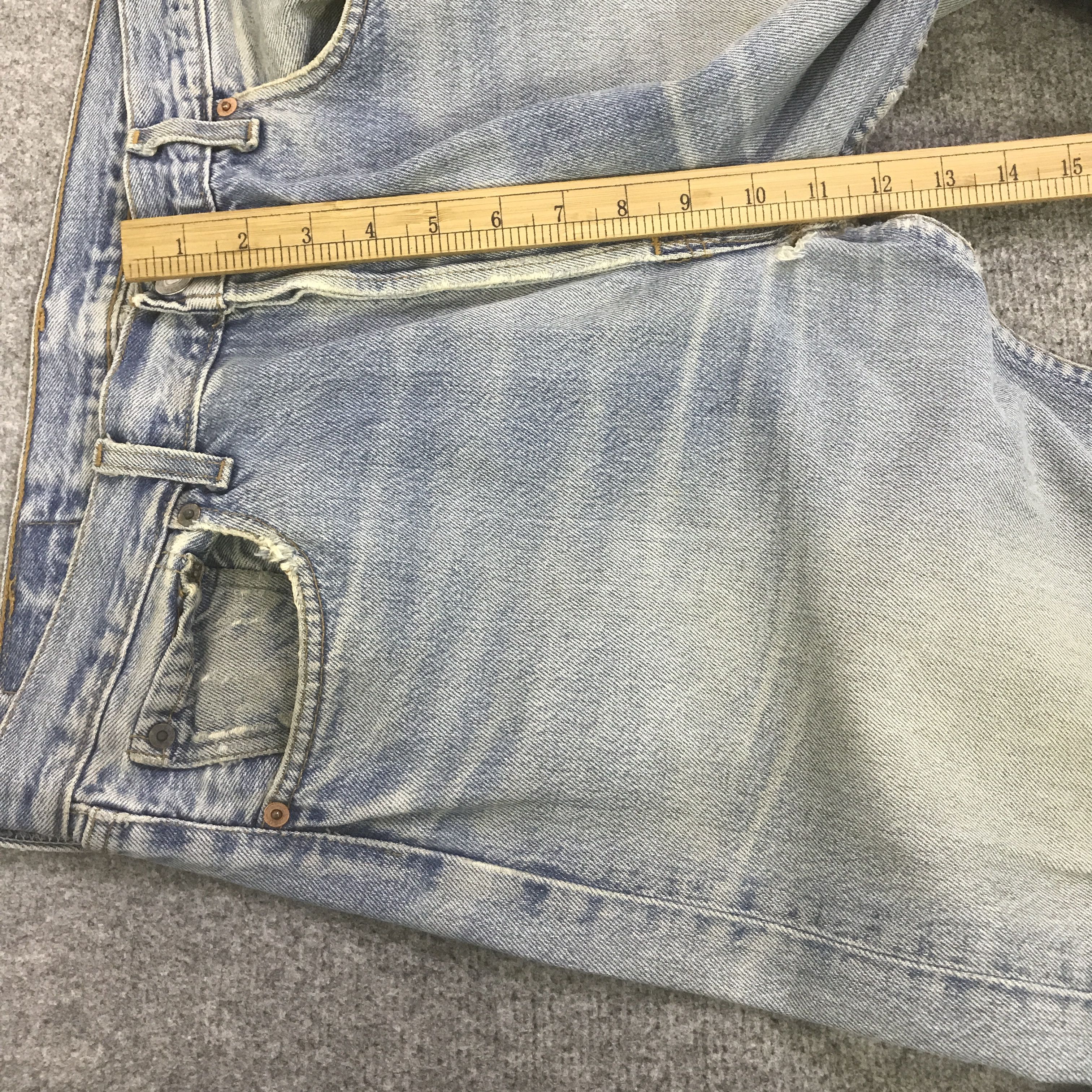 Levi's Vintage Clothing LEVI'S 501 DISTRESSED DENIM JEAN PANTS K129B9 Size US 32 / EU 48 - 8 Thumbnail