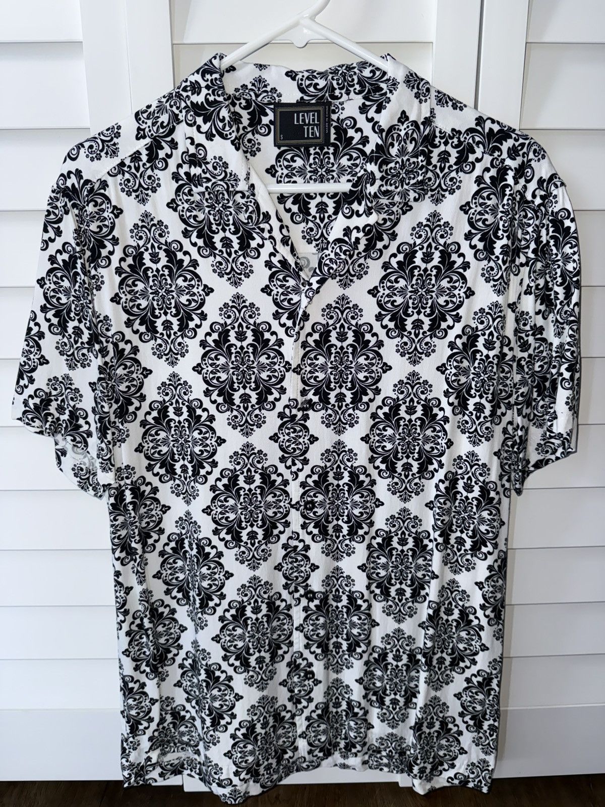 Other Vintage Black & White Baroque Print Button-Up Shirt Size US S / EU 44-46 / 1 - 5 Thumbnail