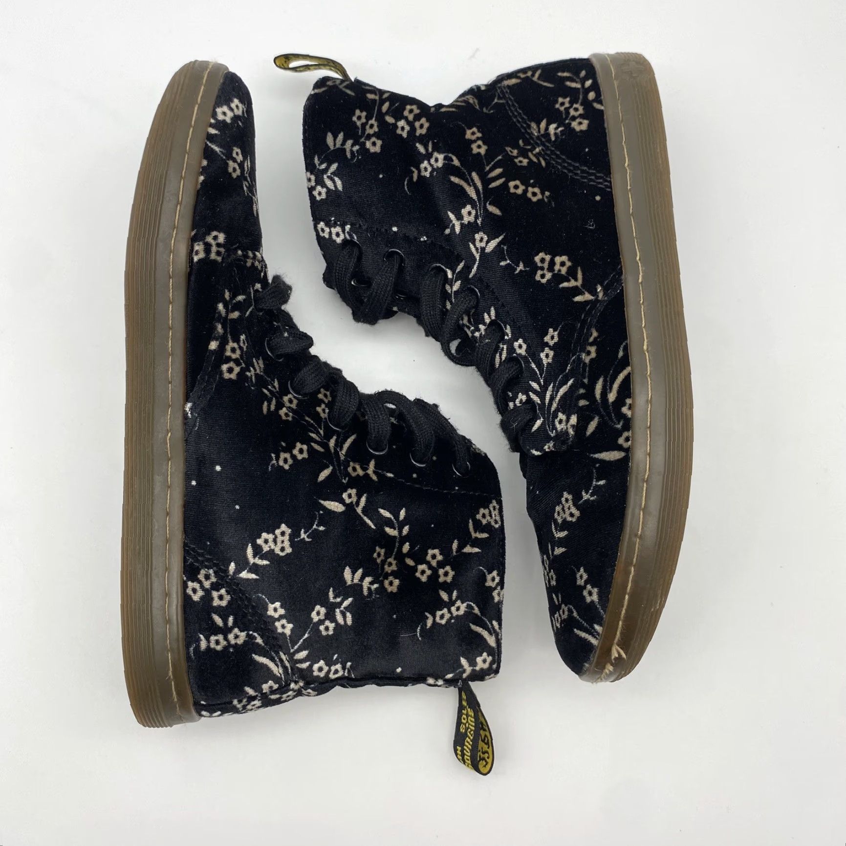 Dr. Martens VINTAGE Dr. Martens Hackney 7 Eye Velvet Boots Floral Cherry Blossom Print Women’s US 7 Size US 7 / IT 37 - 2 Thumbnail