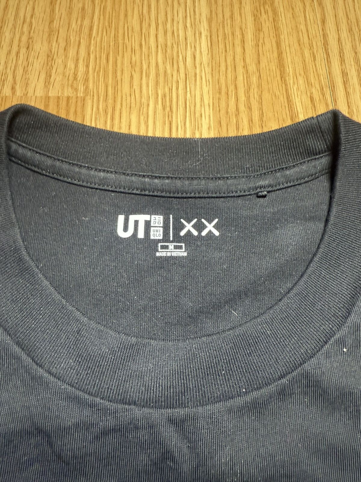 Kaws Kaws x Uniqlo Black T-Shirt Size US M / EU 48-50 / 2 - 3 Thumbnail