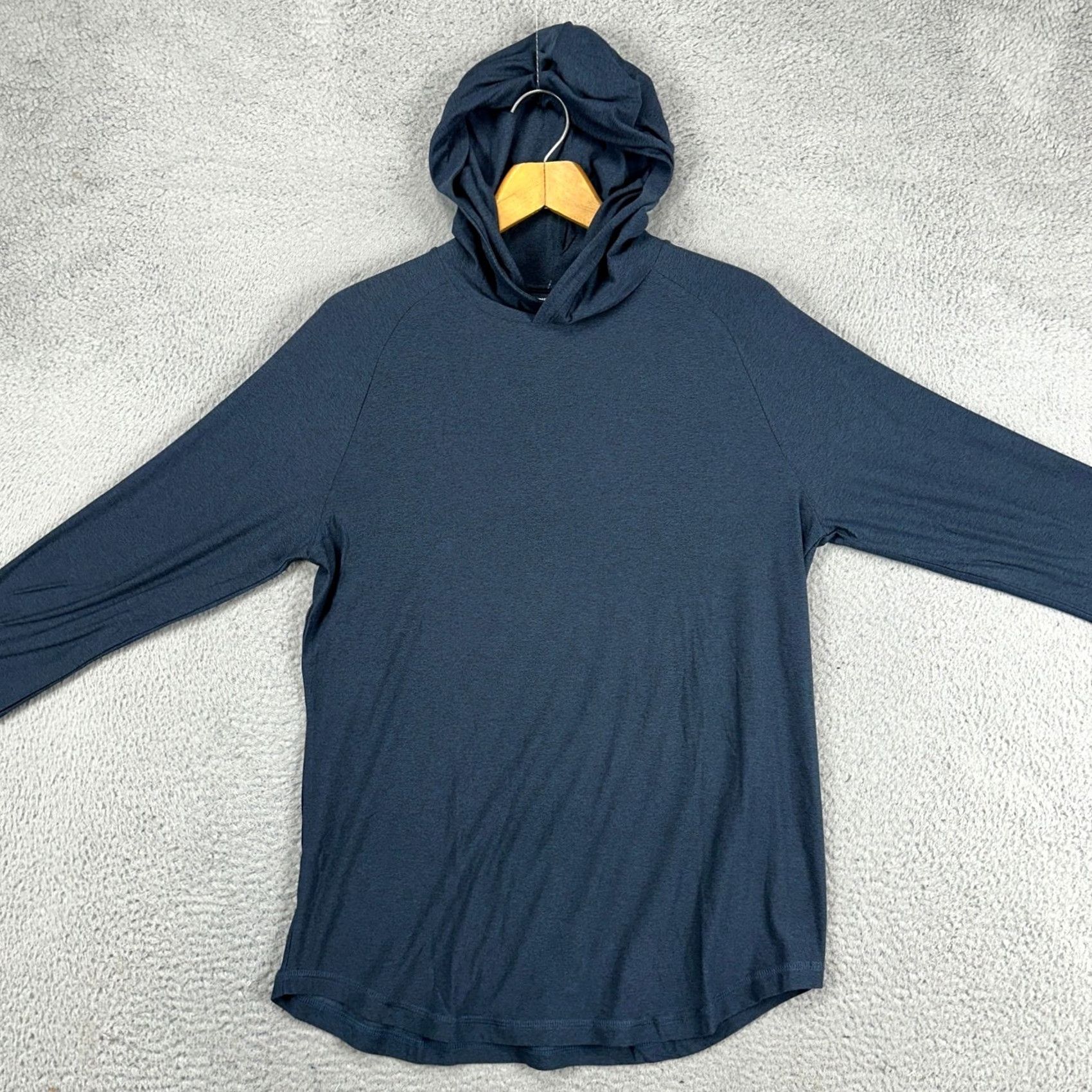 Vintage True Classic Hoodie Shirt Mens Medium Navy Blue Athletic Stretch Long Sleeve NEW Size US M / EU 48-50 / 2 - 2 Thumbnail