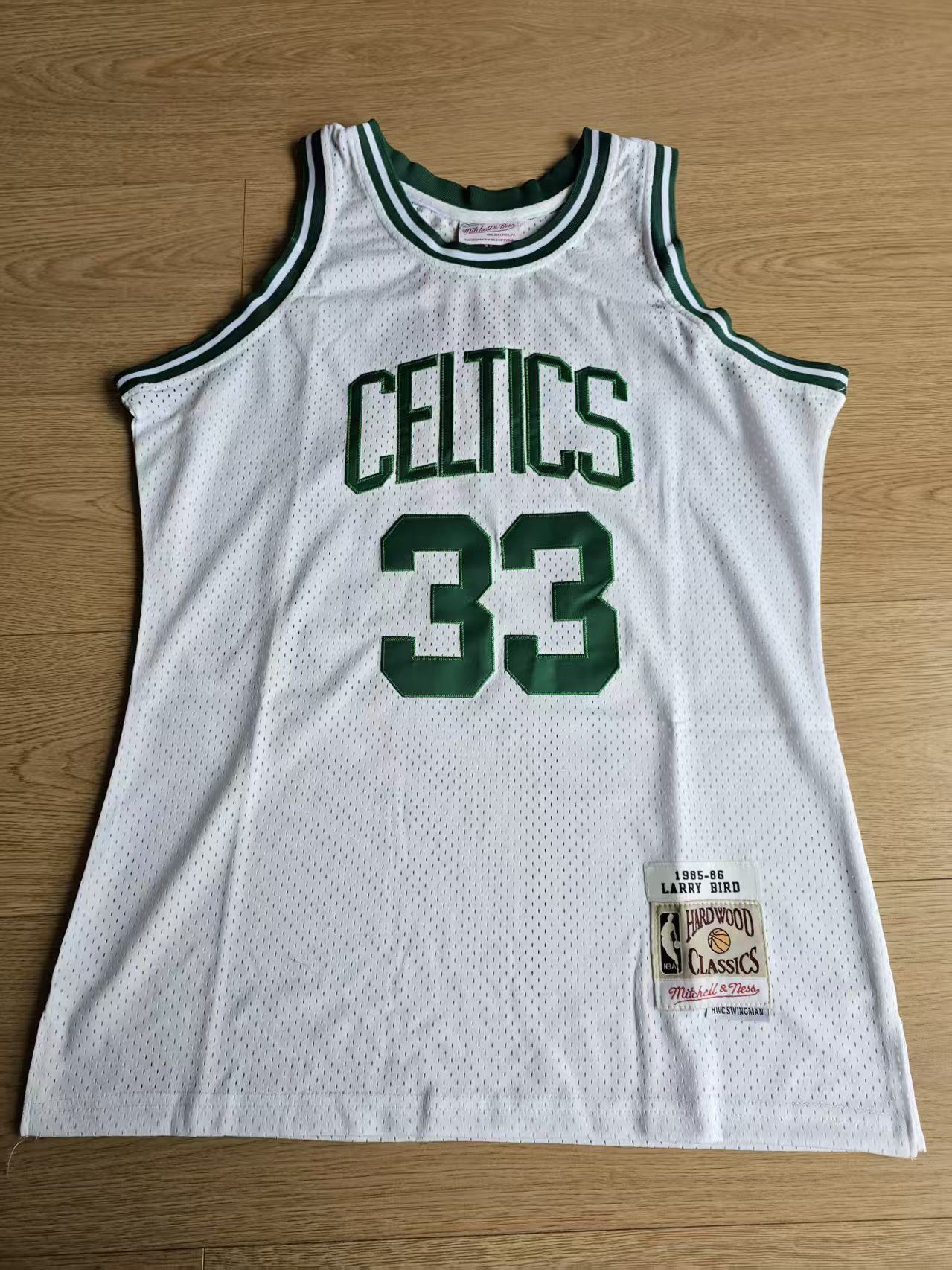 NBA 1985 88 Boston Celtics #33 Larry Bird Jersey White Size US XL / EU 56 / 4 - 1 Thumbnail