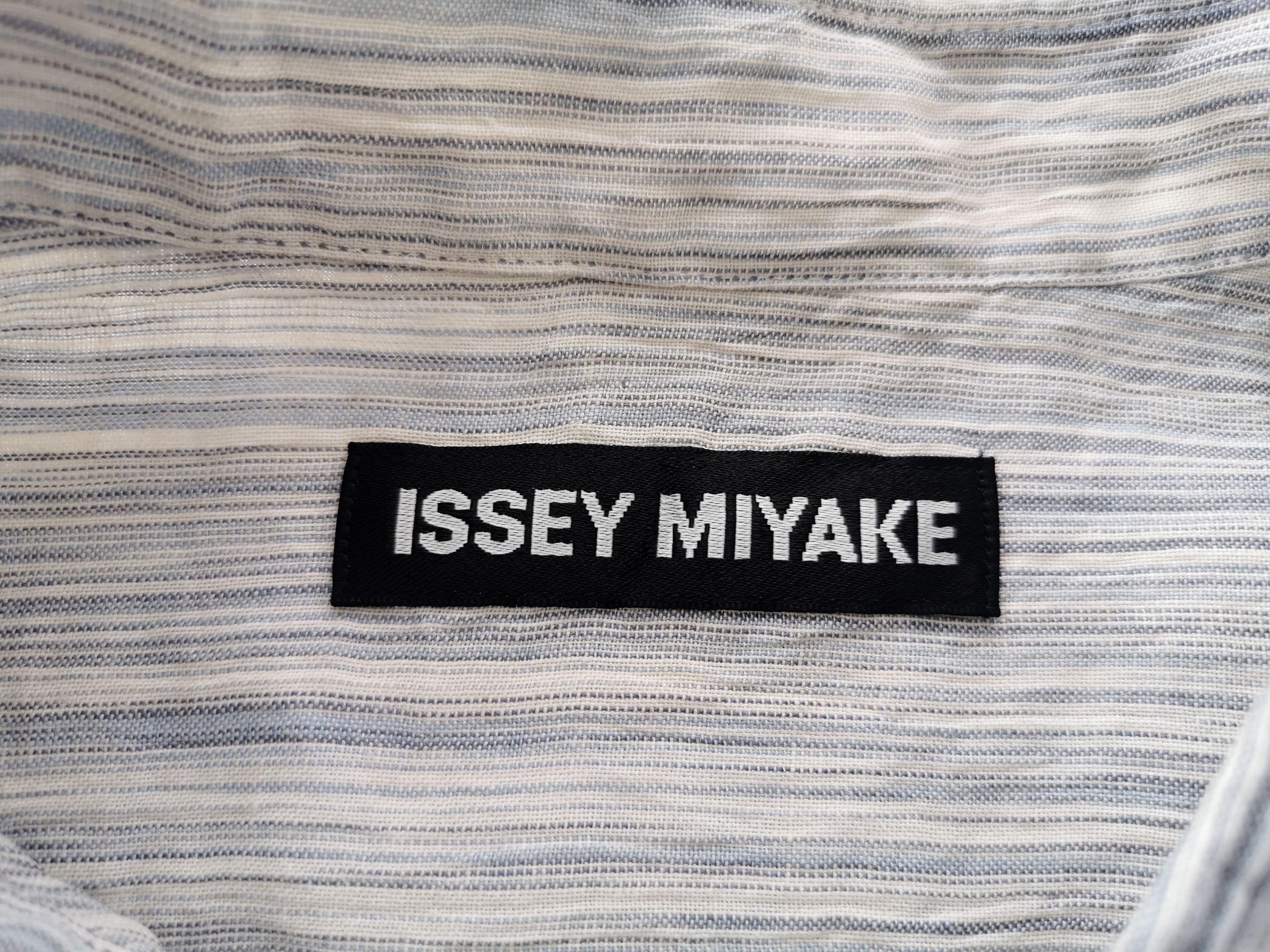 Issey Miyake Vintage 90s Issey Miyake Button Shirt Made In Japan Size L Size US L / EU 52-54 / 3 - 4 Thumbnail