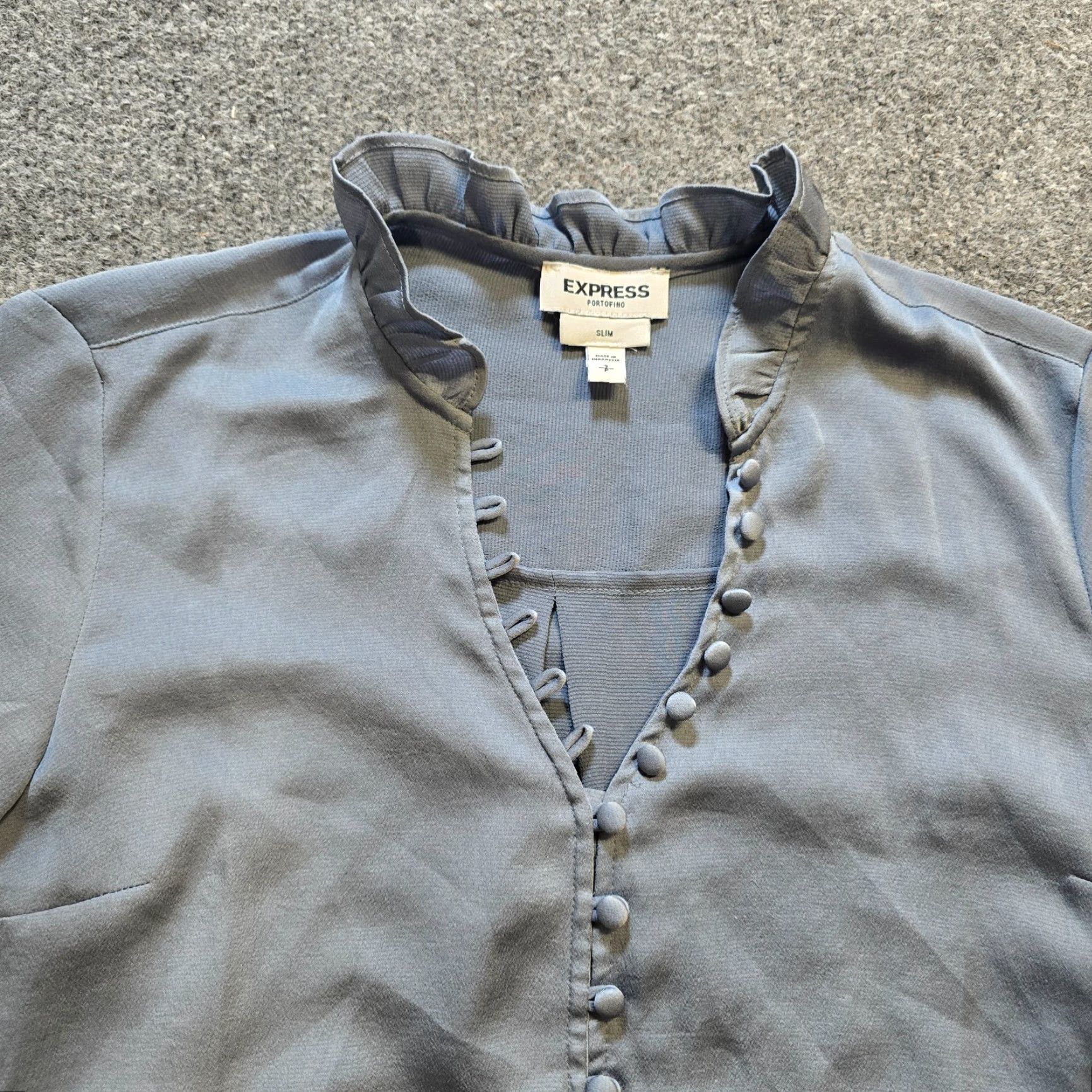 Express Express Shirt Womens Small Gray Portofino Slim Ruffle Long Sleeve Career Capsule Size S / US 4 / IT 40 - 2 Thumbnail