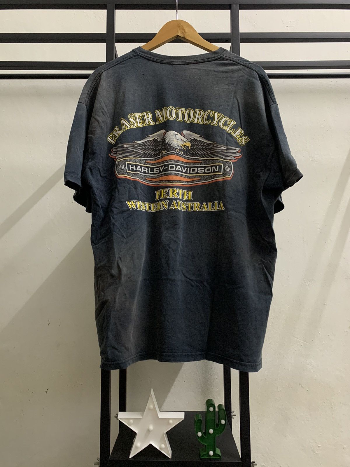 Harley Davidson × Vintage 🔥HOT🔥VINTAGE FADED HARLEY DAVIDSON AUSTRALIA FLAG WING TEE Size US XL / EU 56 / 4 - 7 Thumbnail