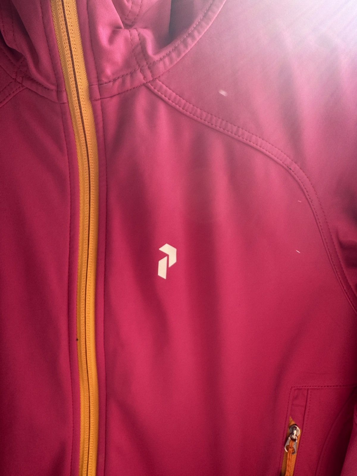 Peak Performance Peak Performance Softshell Jacket – Magenta – Size L Size L / US 10 / IT 46 - 4 Thumbnail