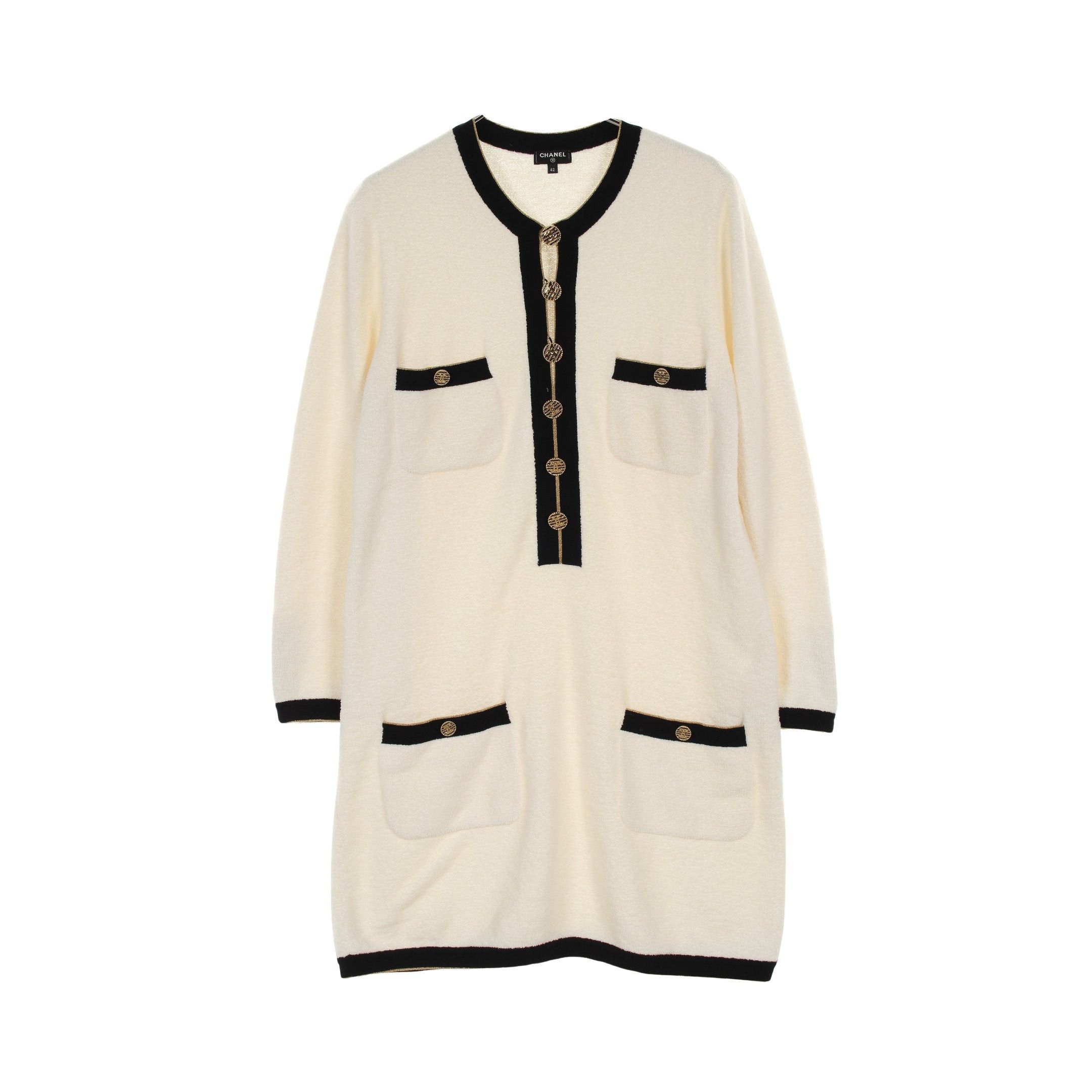 Chanel Chanel Cocomark Button Pile One Piece Long Sleeve Cotton White Black Size ONE SIZE - 1 Thumbnail
