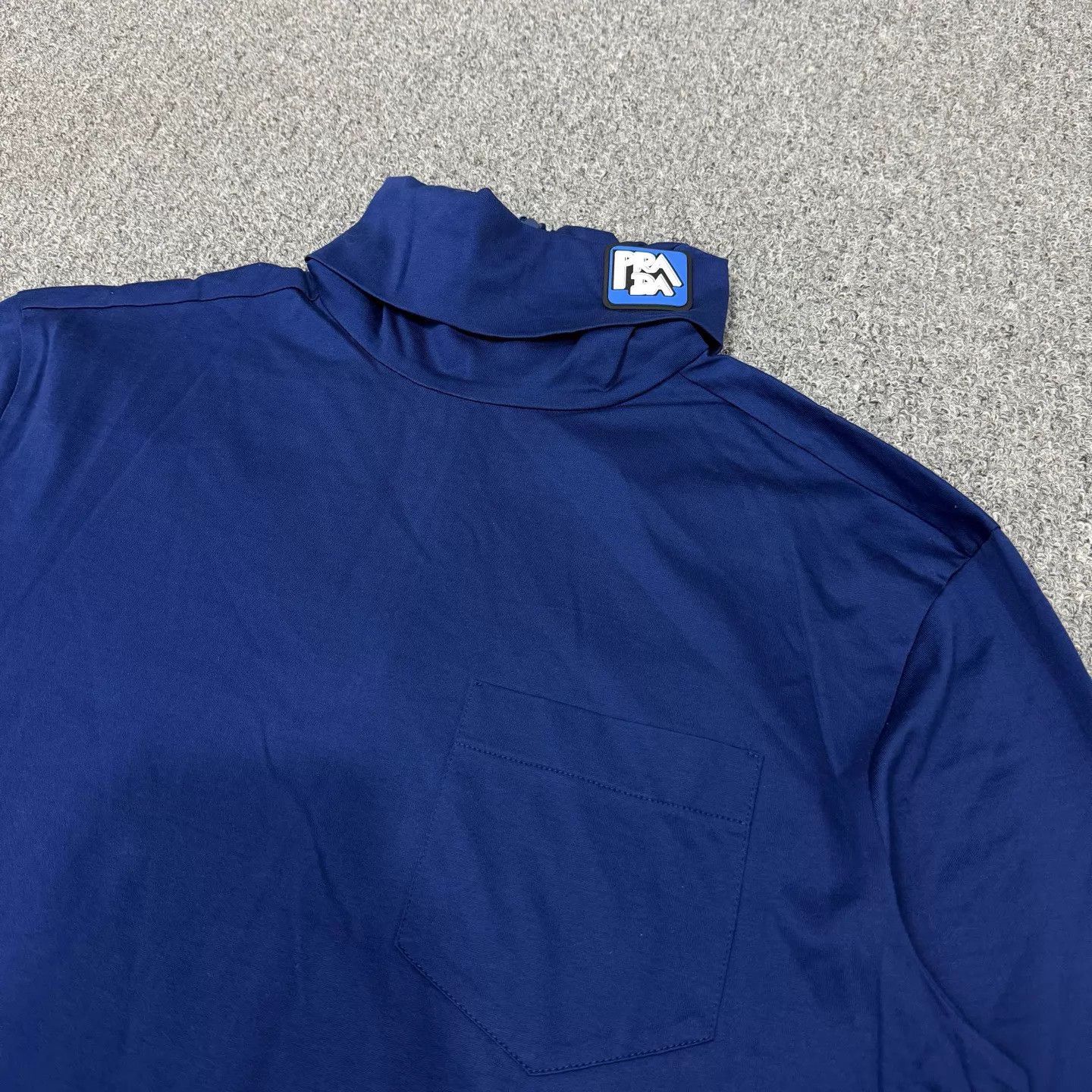 Prada Prada Blue Neck Triangle Logo Long Sleeve M Unused Size M / US 6-8 / IT 42-44 - 3 Thumbnail