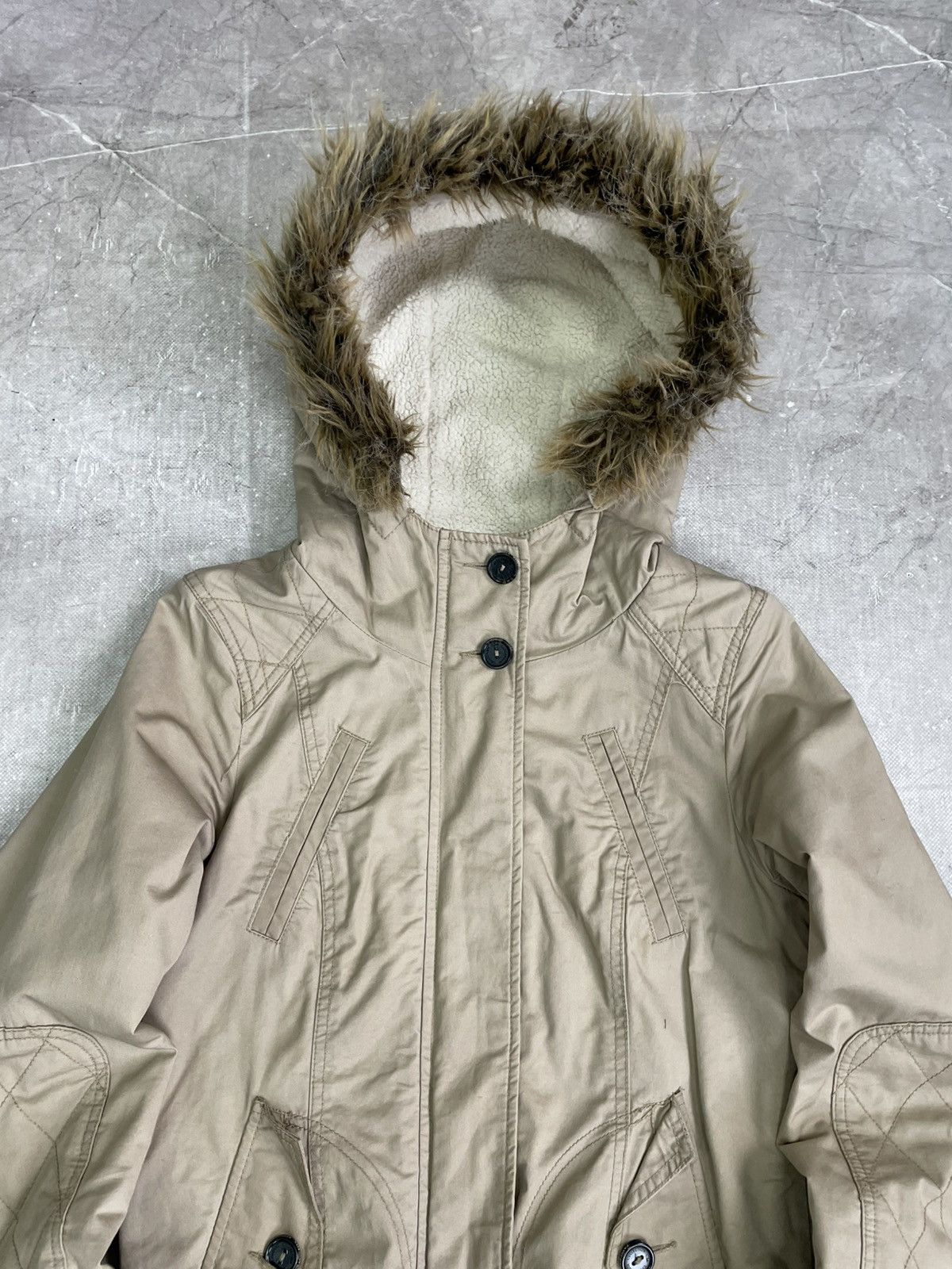 Le Grande Bleu (L.G.B.) Military style Multipocket if six was nine style fur jacket Size US S / EU 44-46 / 1 - 4 Thumbnail