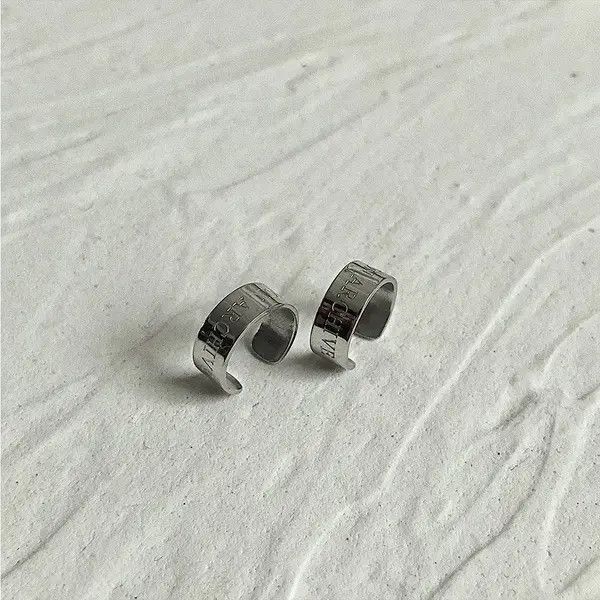 Jewelry Fashion Alphabet Men's Titanium Steel Ear Clips Size ONE SIZE - 1 Thumbnail
