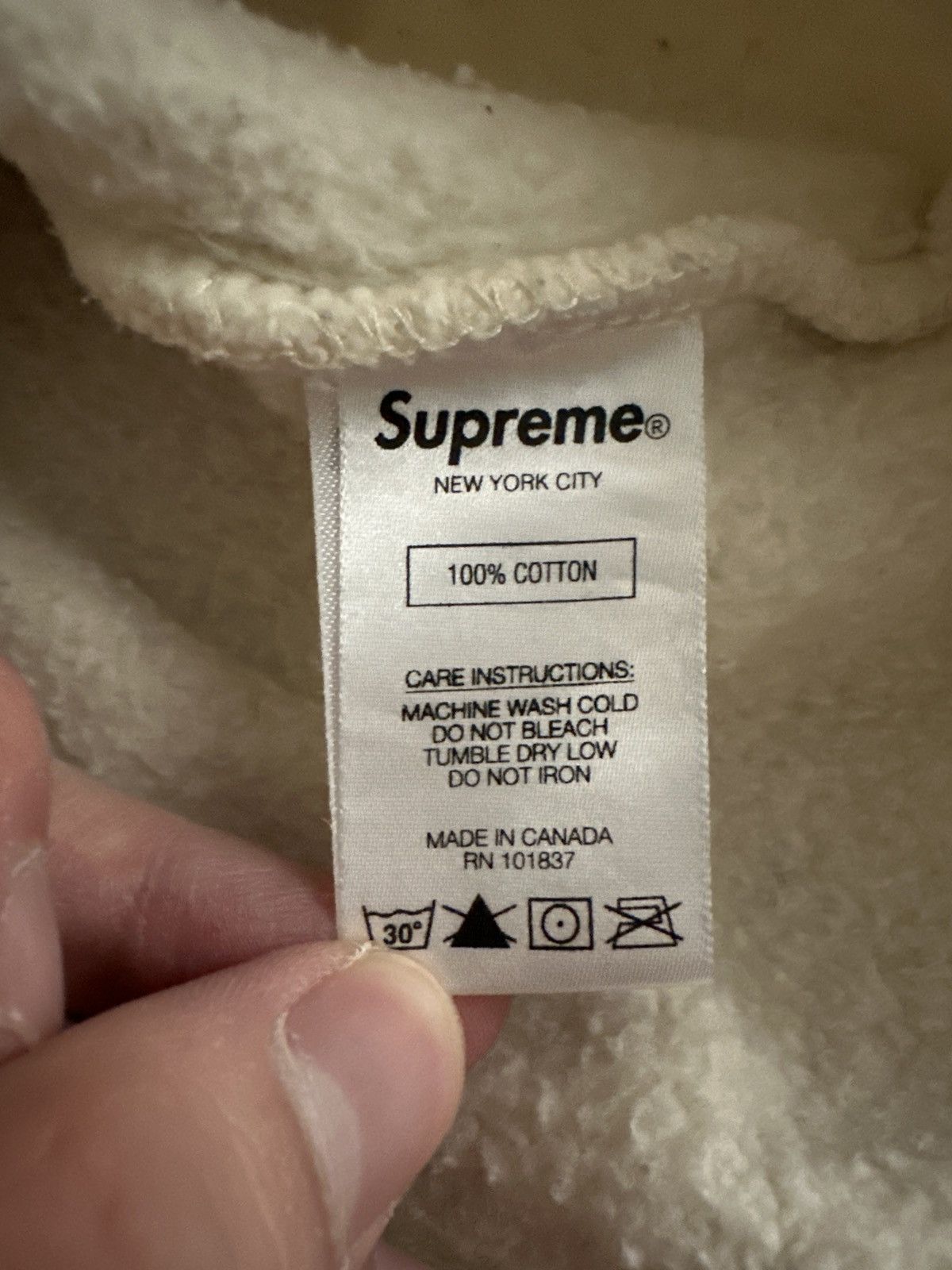 Supreme Supreme World Famous Crewneck Size US M / EU 48-50 / 2 - 7 Thumbnail