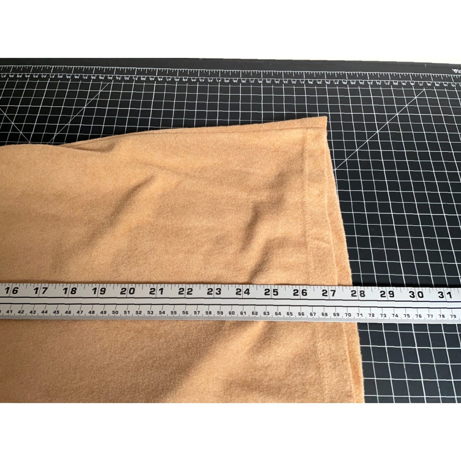 Vintage VINTAGE Classic Collection Long Sleeve Polo Shirt Men's Large Beige Velvet 70s Retro Preppy Size US L / EU 52-54 / 3 - 6 Thumbnail