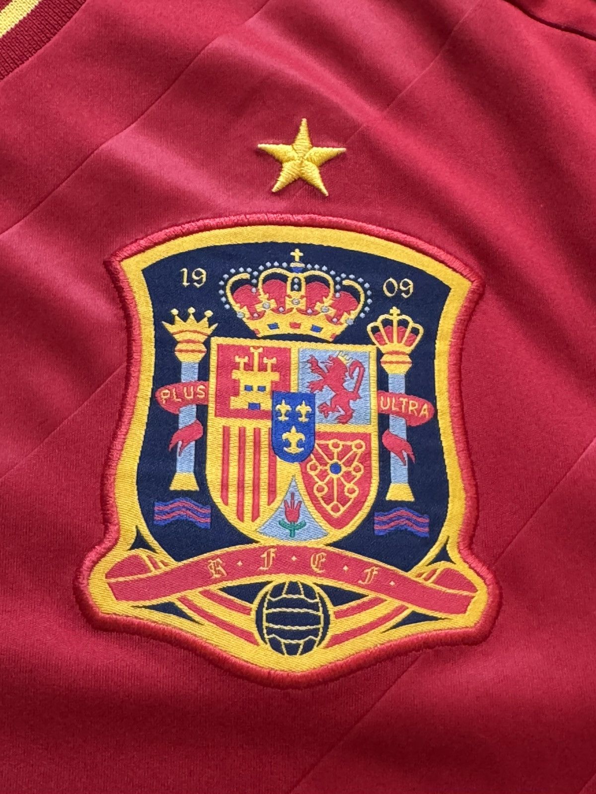 Adidas 🔥ADIDAS SPAIN EURO 2012 HOME SOCCER JERSEY SHIRT Size US L / EU 52-54 / 3 - 6 Thumbnail