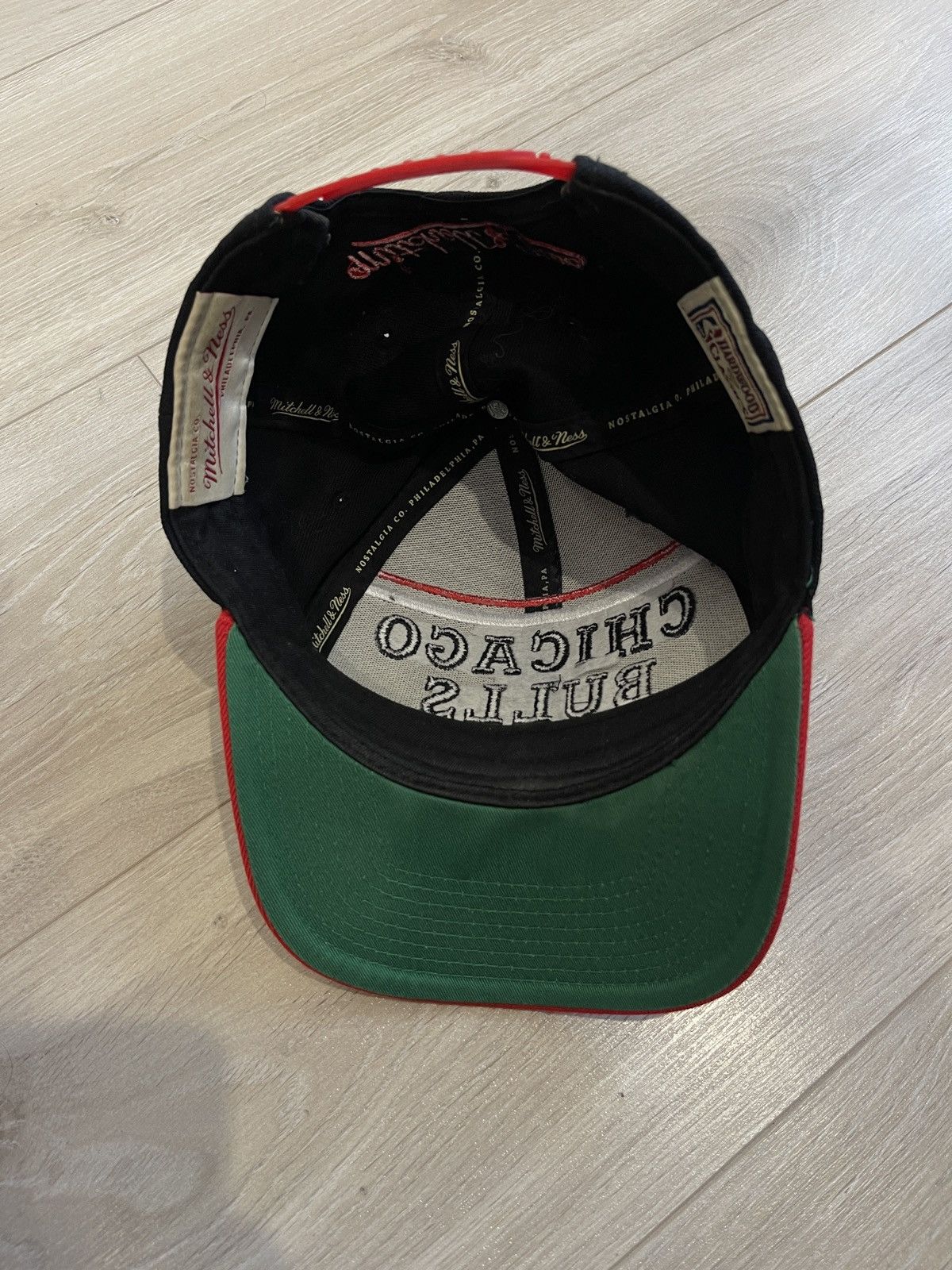 Mitchell & Ness Chicago Bulls cap Mitchell ness nba wool black red Size ONE SIZE - 6 Thumbnail