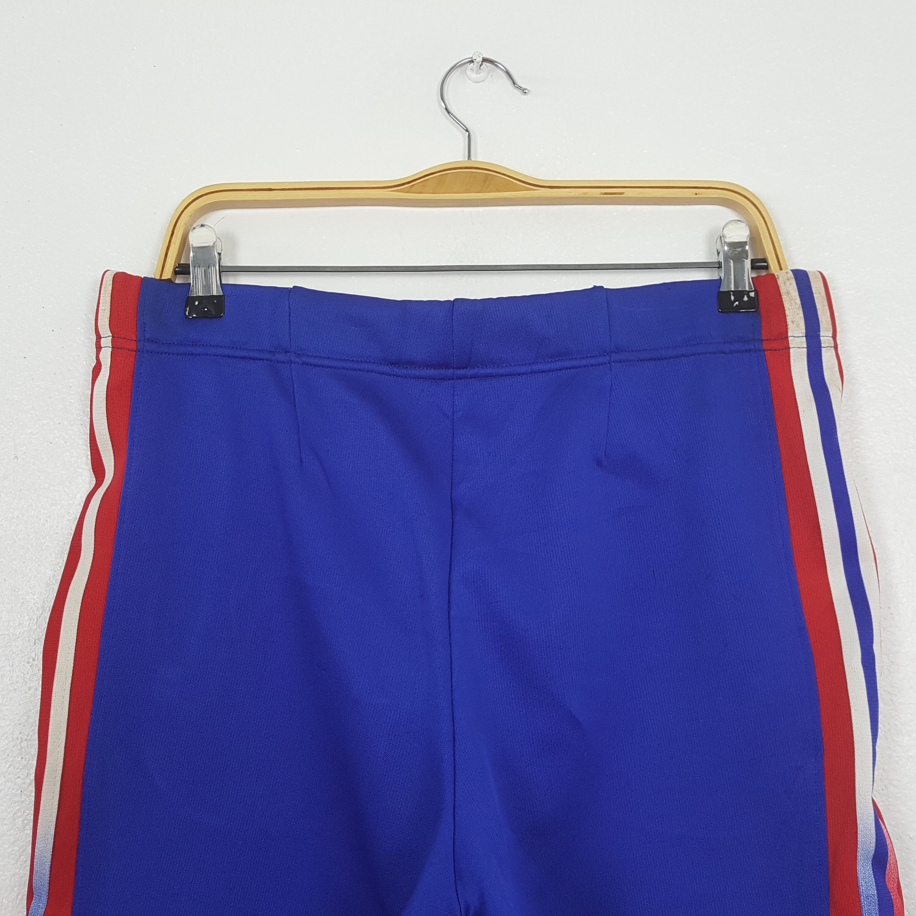 Adidas Vintage Adidas Sportswear Brand Sweatpants C318N19 Size US 32 / EU 48 - 5 Thumbnail