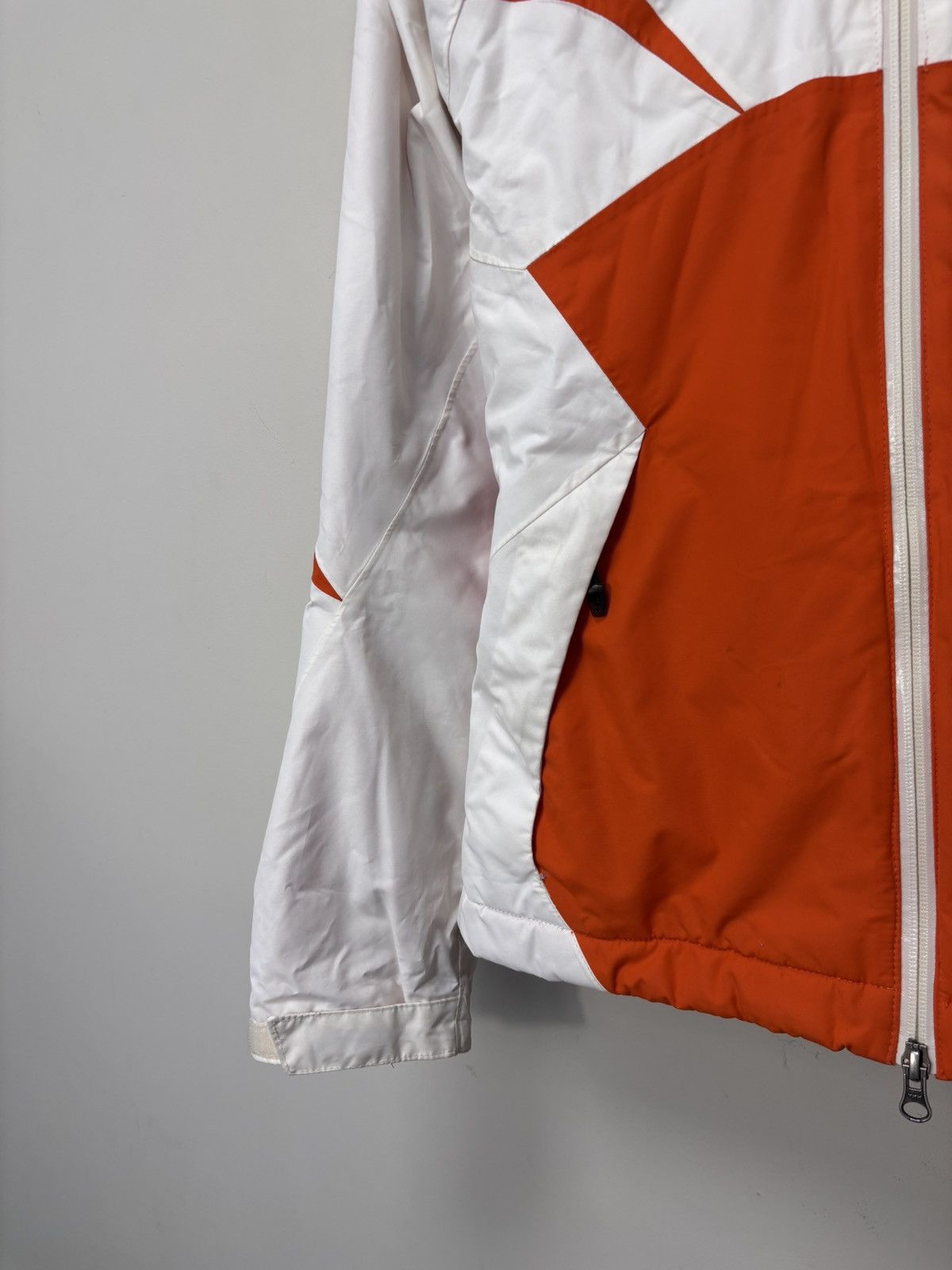 Nike ACG Nike ACG Vintage Women’s Outdoor Jacket Hooded Insulated Size S / US 4 / IT 40 - 5 Thumbnail