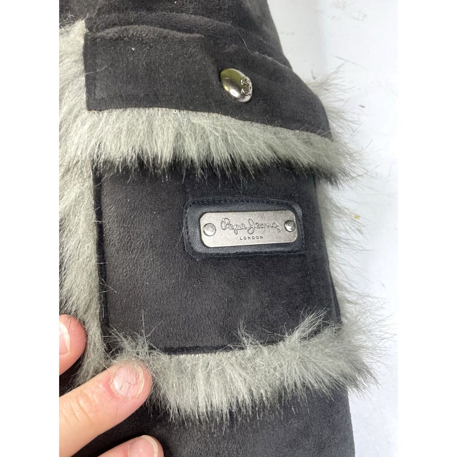 Pepe Jeans VINTAGE Pepe Jeans Coat Fur Lined Midi Parka Hooded Women's Large Gray 90s Y2K Bohemian Fur Trim Buckle Zip Long Faux Fur Down Winter Fall Workwear Size 36" / US 14 / IT 50 - 5 Thumbnail