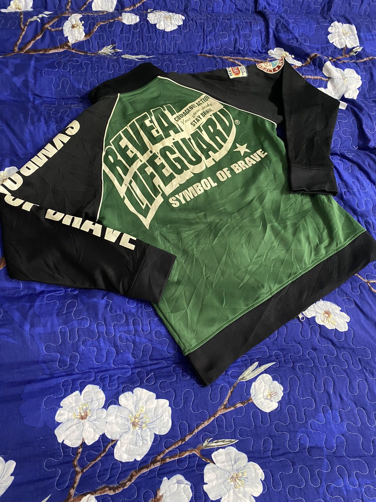 Vintage VINTAGE SYMBOL BRAVE LIFEGUARD REVEAL TRACKTOP Size US M / EU 48-50 / 2 - 8 Thumbnail