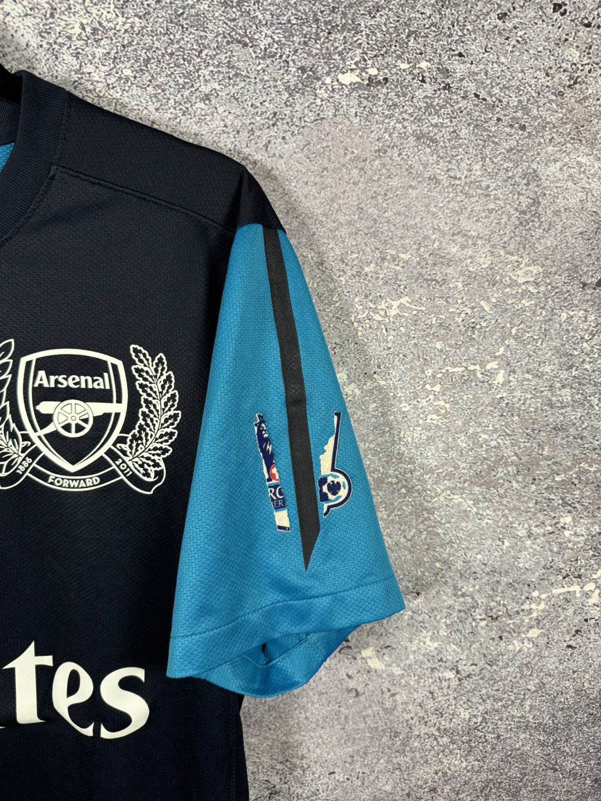 Nike × Vintage Vintage Arsenal 2011/12 Away Nike Jersey Blokcore Medium Size US M / EU 48-50 / 2 - 8 Thumbnail