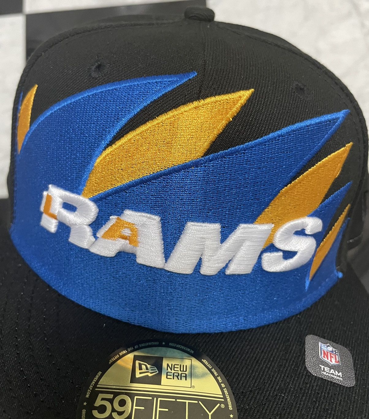 New Era 🔥Rams shark teeth fitted size 7 1/8 also have 7 1/4 Size ONE SIZE - 3 Thumbnail