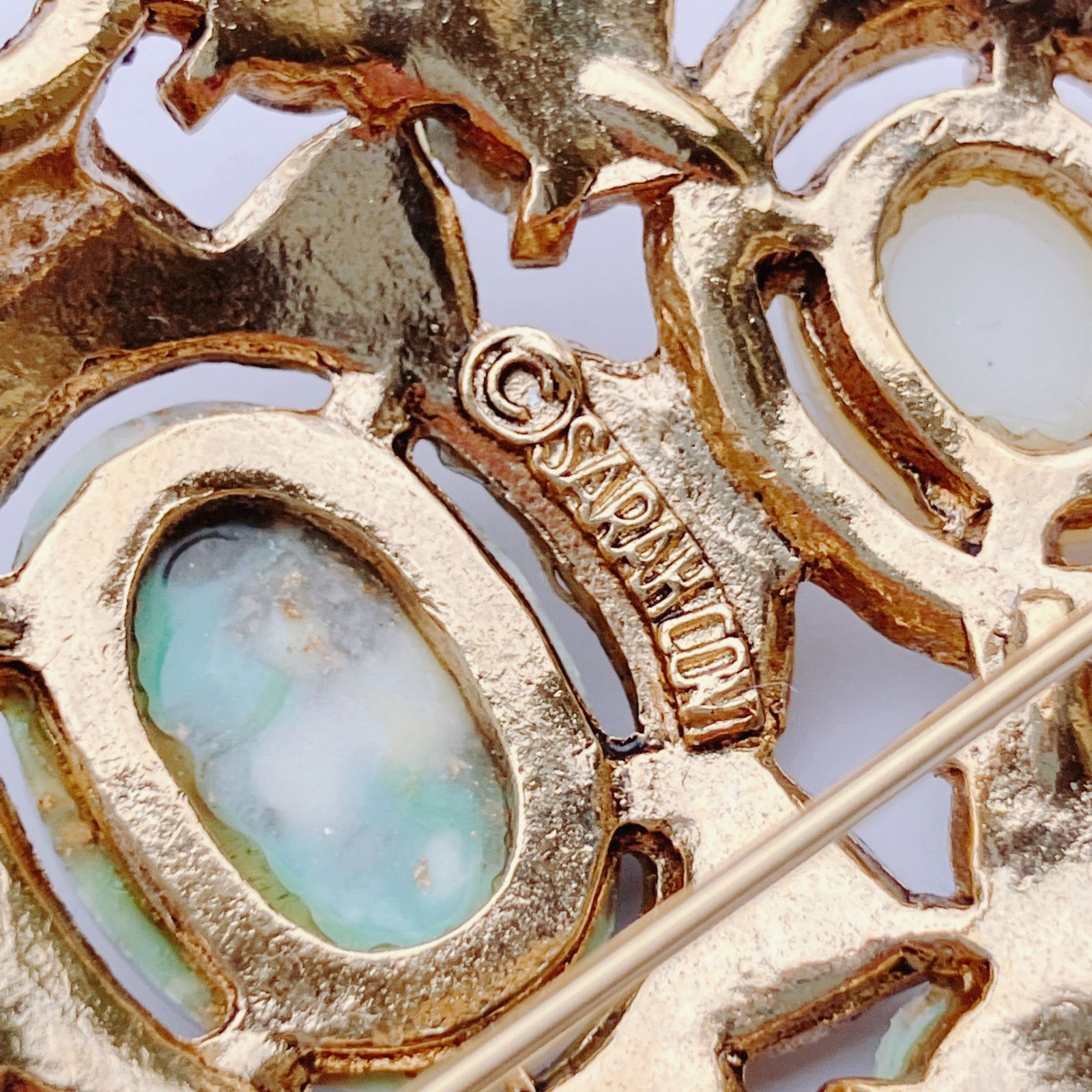Vintage Signed Sarah Coventry Gold Tone Faux Turquoise Pearl Brooch Size ONE SIZE - 8 Thumbnail