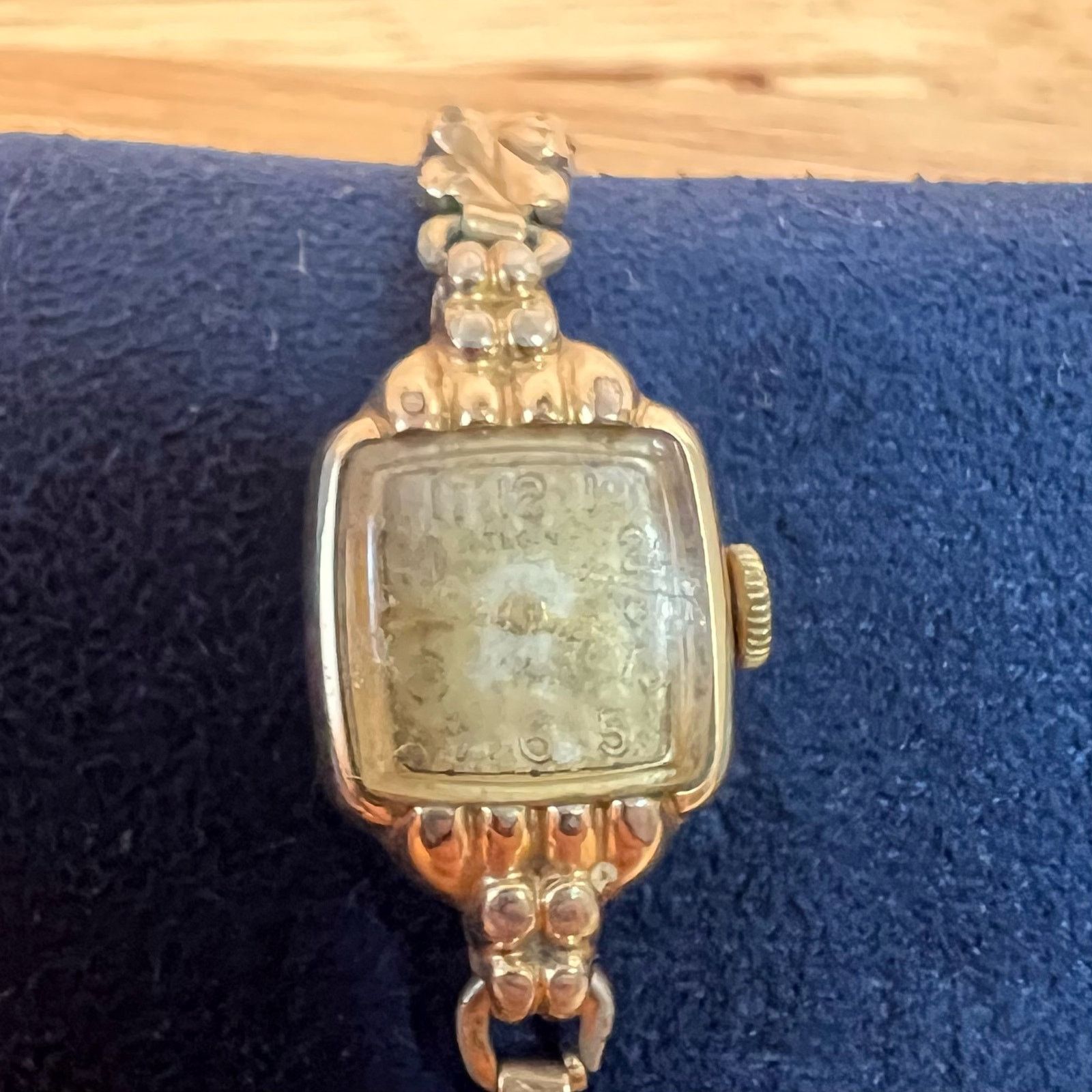 Elgin National Watch Company Elgin 10K RGP Gold Vintage Ladies Gold Watch 1950s Size ONE SIZE - 4 Thumbnail