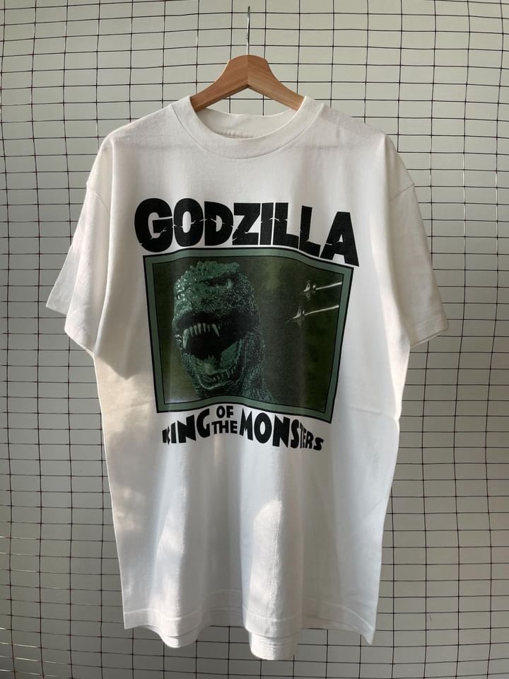 Vintage Vintage 90s Godzilla Size US L / EU 52-54 / 3 - 1 Thumbnail