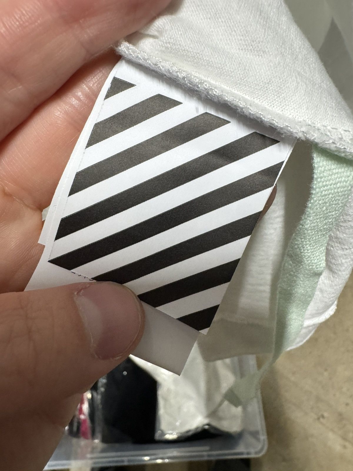 Off-White Off-White Logo T-Shirt NEW 500$ Size US XS / EU 42 / 0 - 4 Thumbnail