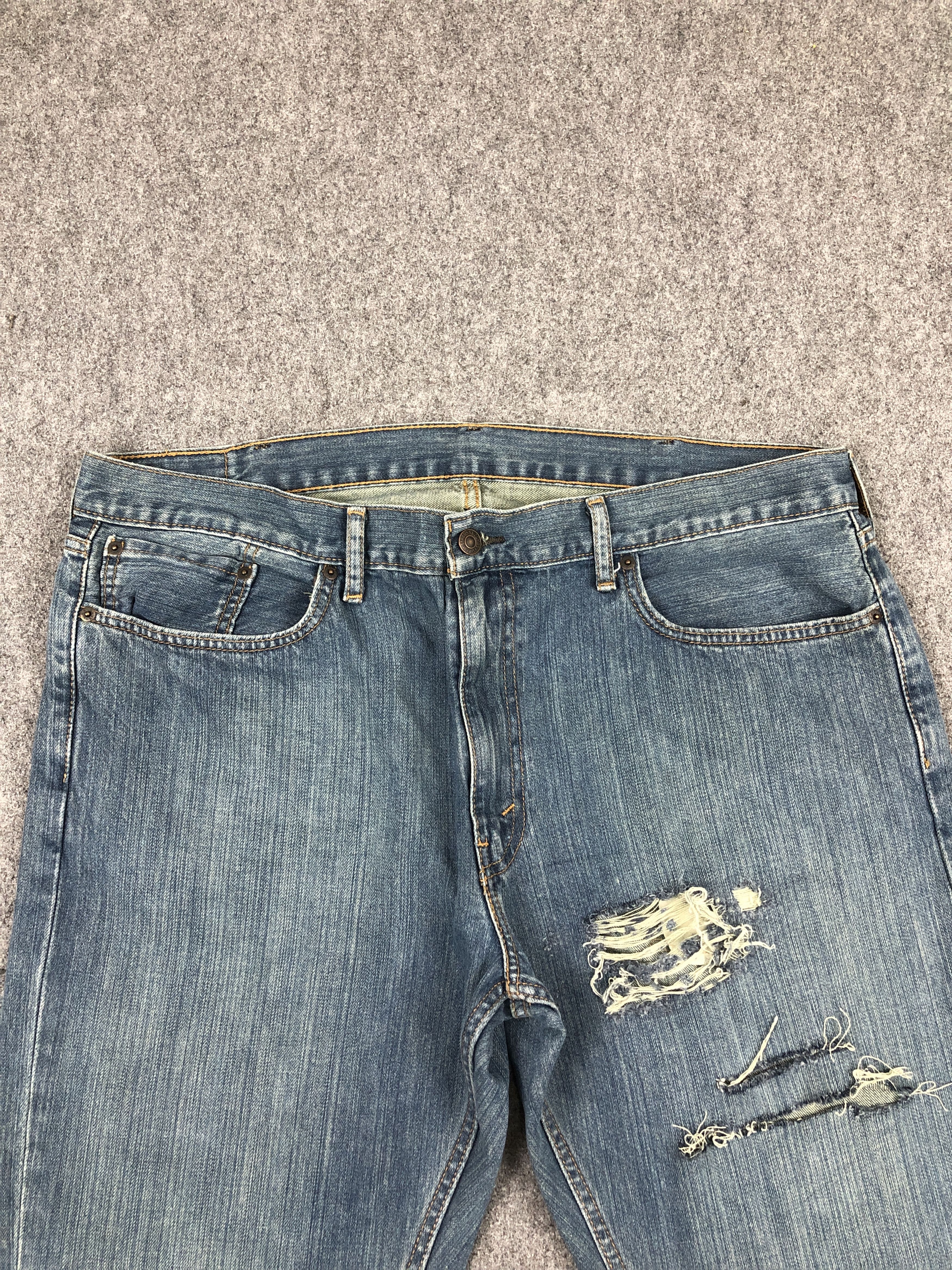 Levi's Distressed Vintage Levi's 559 Faded Blue Jeans DP2304 Size US 40 / EU 56 - 2 Thumbnail