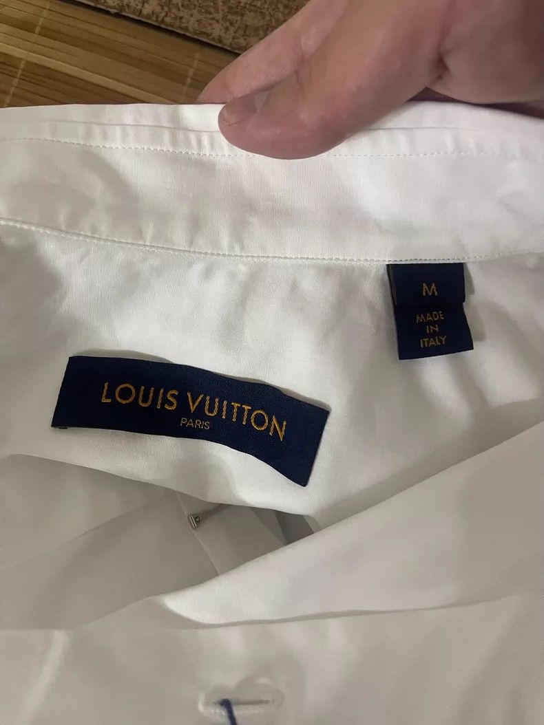 Louis Vuitton Louis Vuitton Instruction Shirt Size US M / EU 48-50 / 2 - 3 Thumbnail
