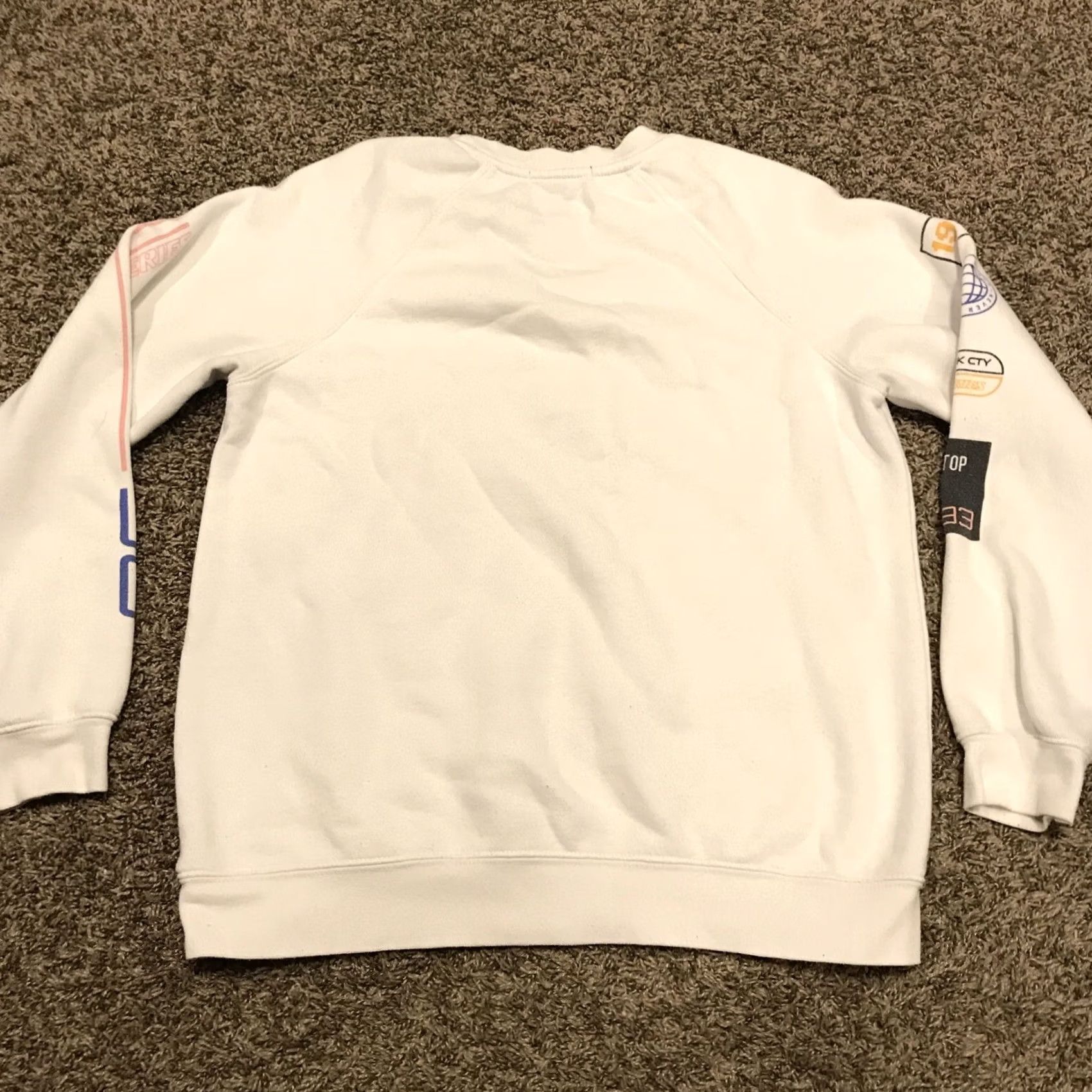 Forever 21 FOREVER 21 Womens S Crew Neck Long Sleeve White Fleece Cotton Blend Pullover Sweater Vintage Style Casual Aesthetic Size S / US 4 / IT 40 - 4 Thumbnail