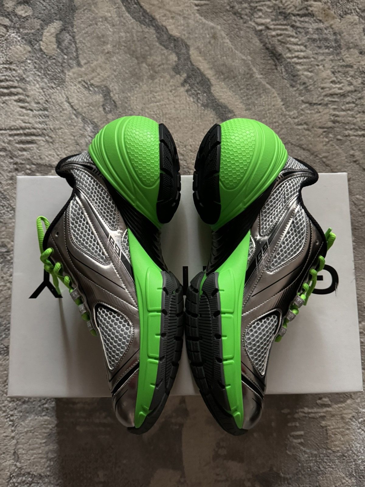 Givenchy Givenchy TK-MX Runner Green/Silver Sneaker Size US 9 / EU 42 - 3 Thumbnail