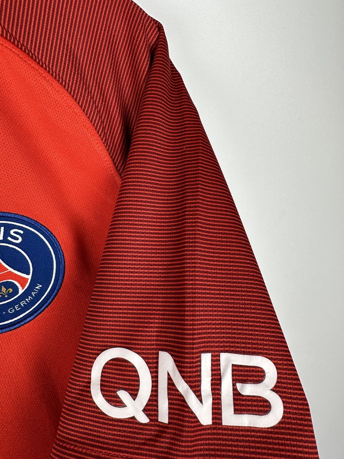 Nike Paris Saint Germain PSG 2016 Away Soccer Jersey Shirt Size US M / EU 48-50 / 2 - 15 Thumbnail