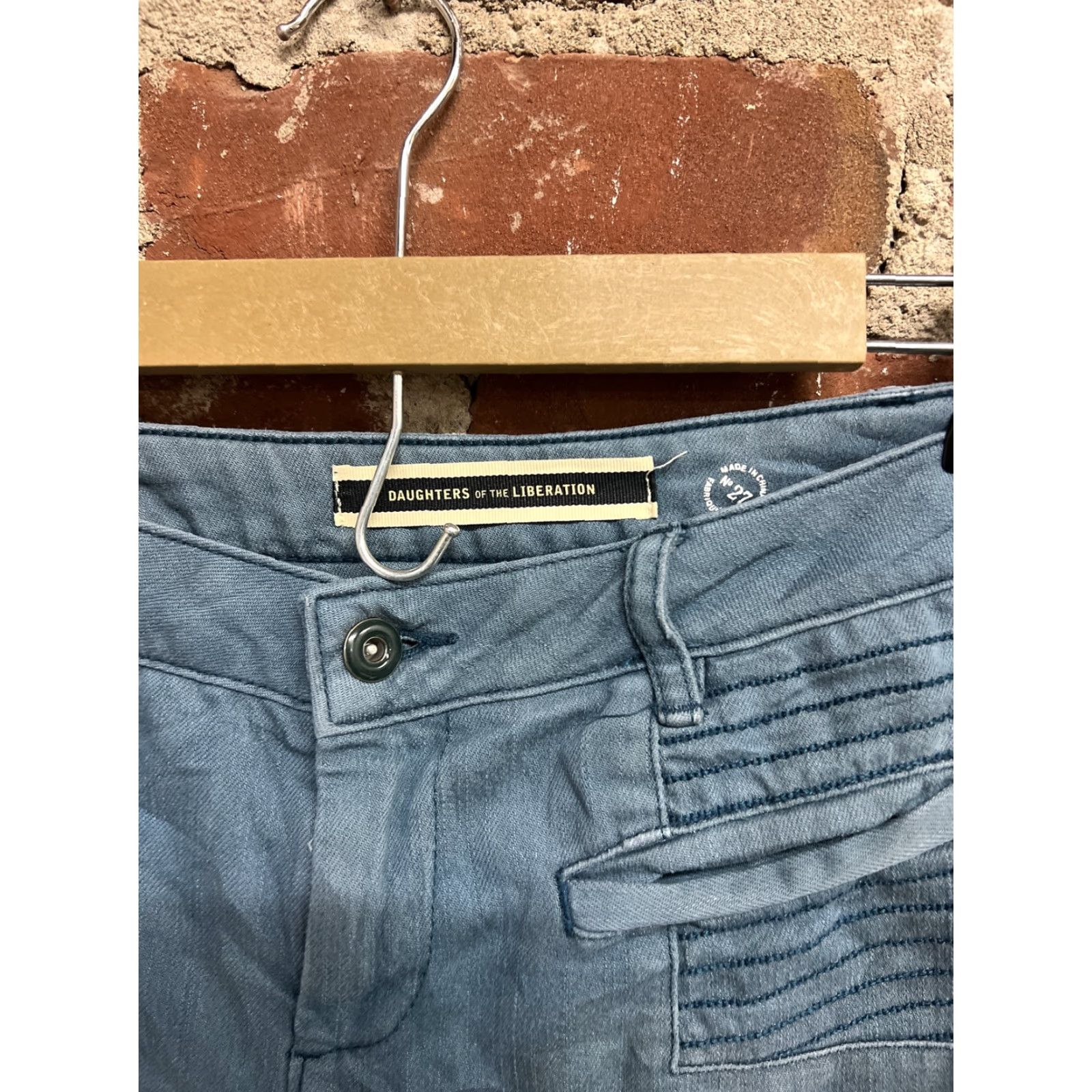 Anthropologie Daughters Of the Liberation Pants Womens Blue Straight 27 Denim Cotton Blend Zip 27in Inseam Classic Vintage: No Anthropologie Mens Womens Girls? Size 27" / US 4 / IT 40 - 2 Thumbnail