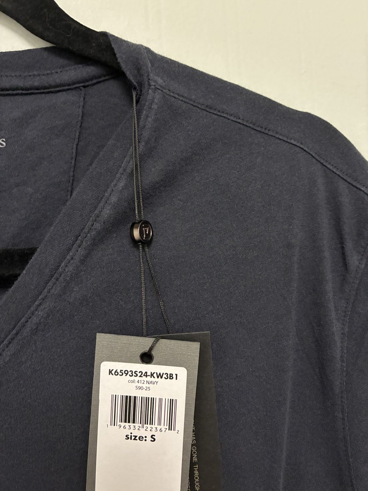 John Varvatos Navy Blue V Neck Tee Size Small Size US S / EU 44-46 / 1 - 6 Thumbnail