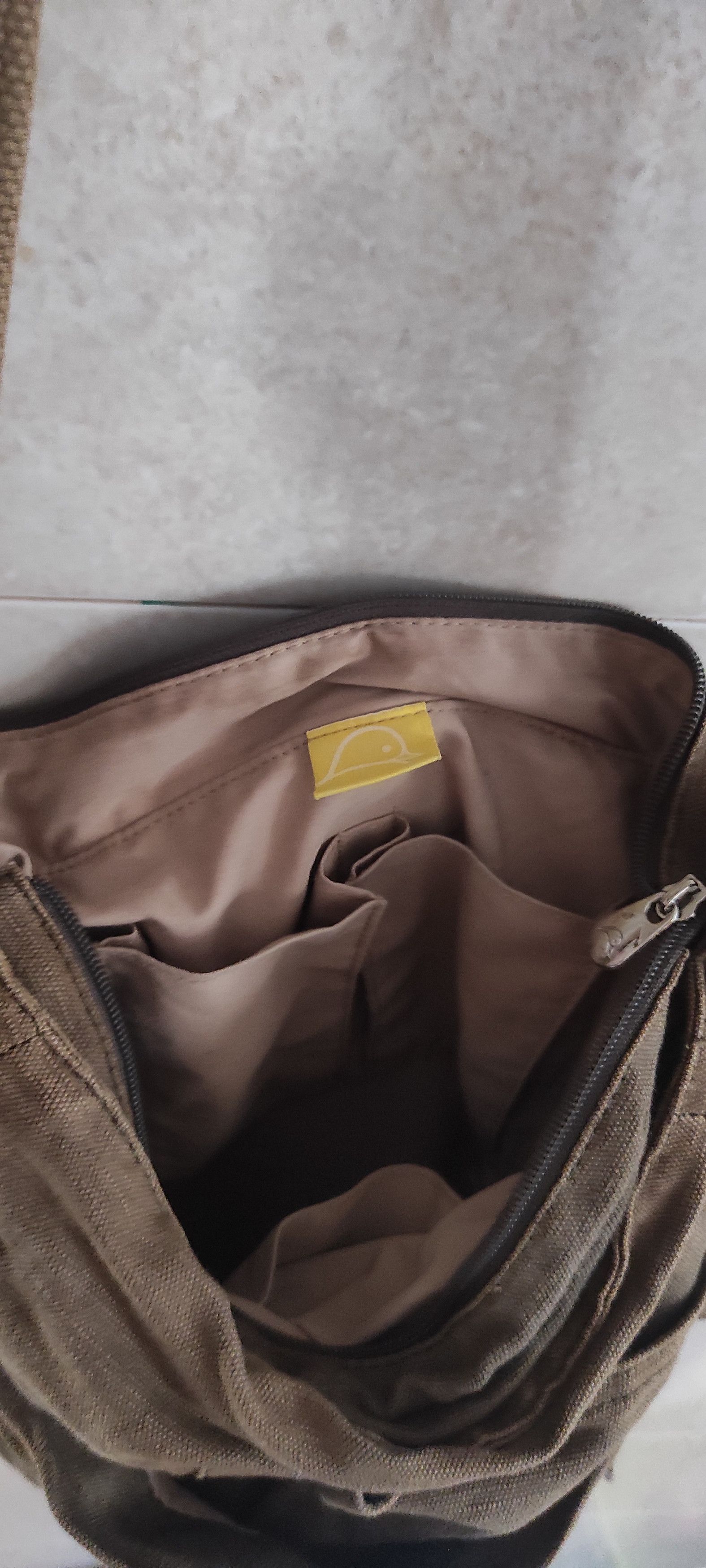 Mandarina Duck × Vintage Mandarina Duck Olivre Green Army Textured Crossbody Bag Size ONE SIZE - 22 Thumbnail