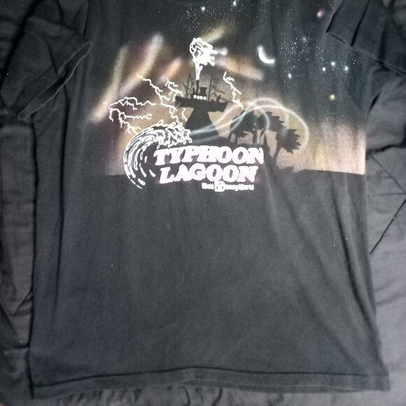 Vintage 90s Disney Typhoon Lagoon T-Shirt
