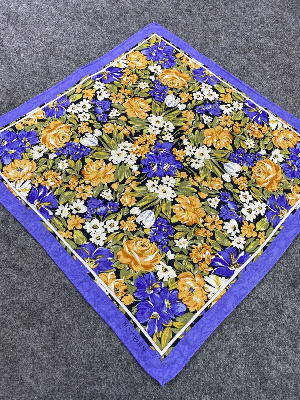 Vintage × Yves Saint Laurent Yves Saint Laurent Handkerchief / Bandana / Neckerchief-B292 Size ONE SIZE - 4 Thumbnail