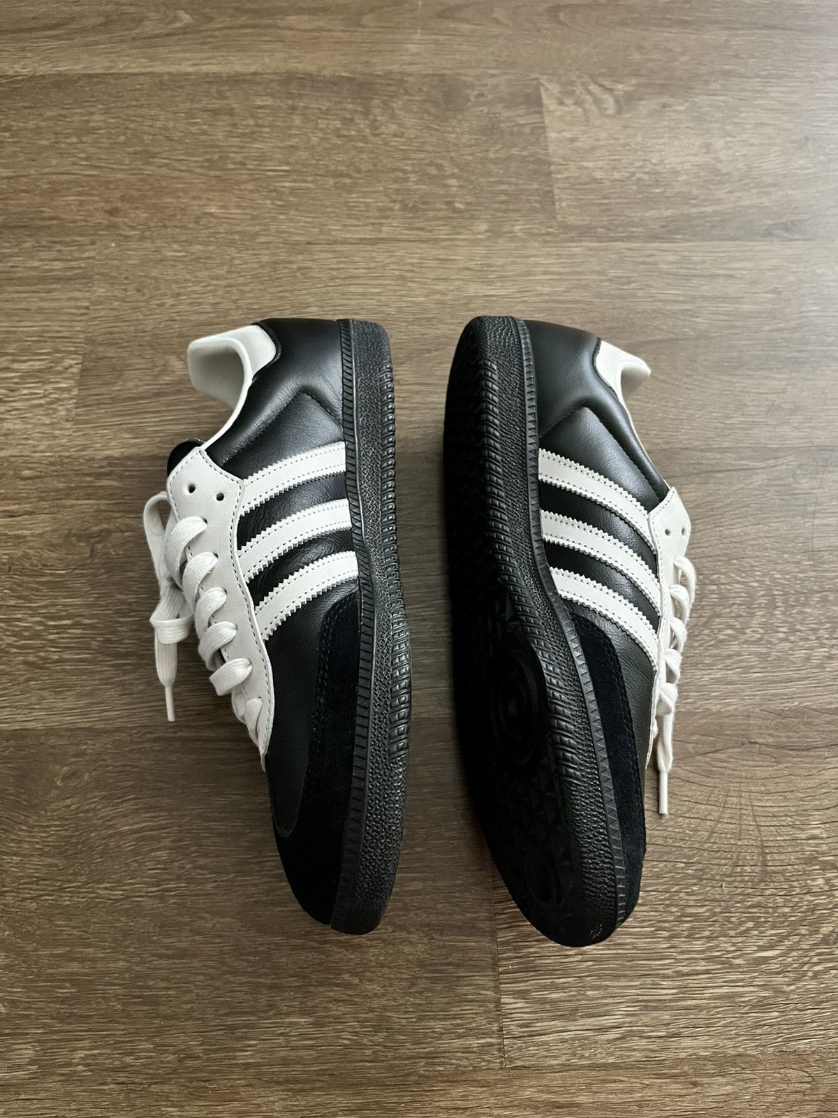 Adidas Sambas 75th Anniversary Size US 10.5 / EU 43-44 - 3 Thumbnail