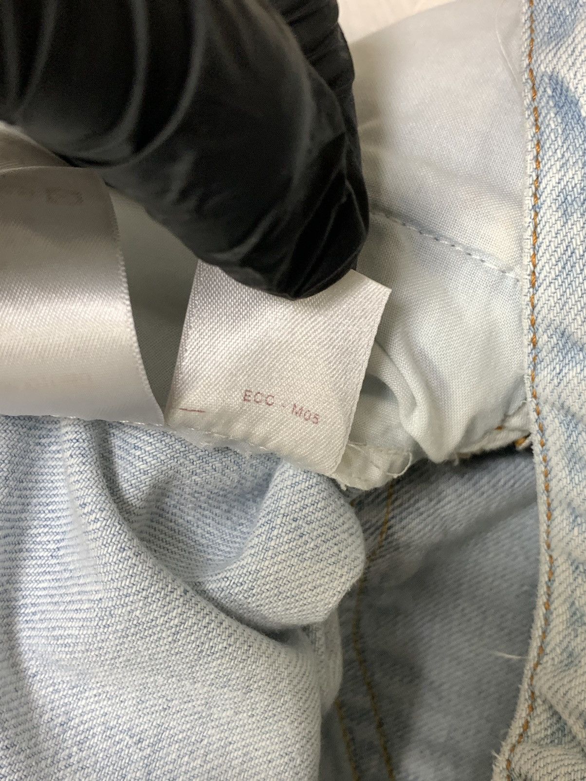 Louis Vuitton LOUIS VUITTON Pants Denim LV Embroidered leather Logo Size US 32 / EU 48 - 20 Thumbnail