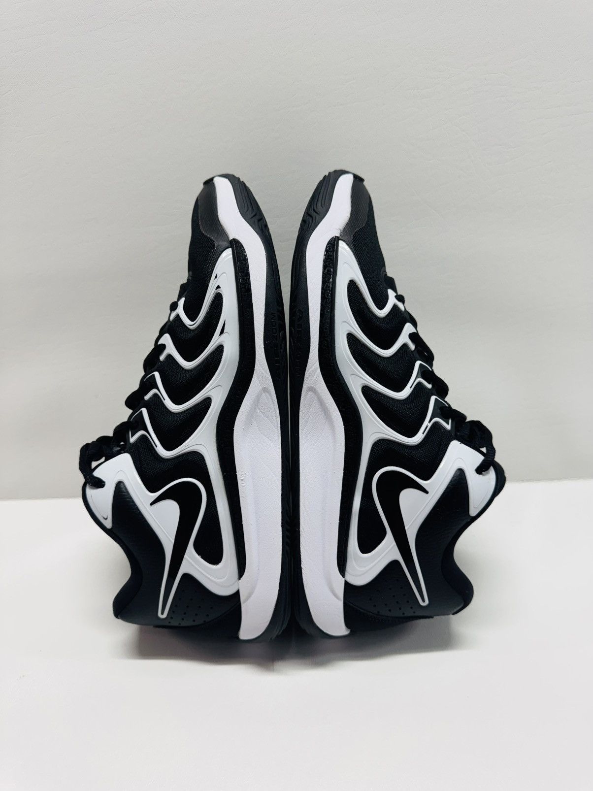 Nike Nike KD 17 Kevin Durant University Gold/Black Size US 11.5 / EU 44-45 - 2 Thumbnail