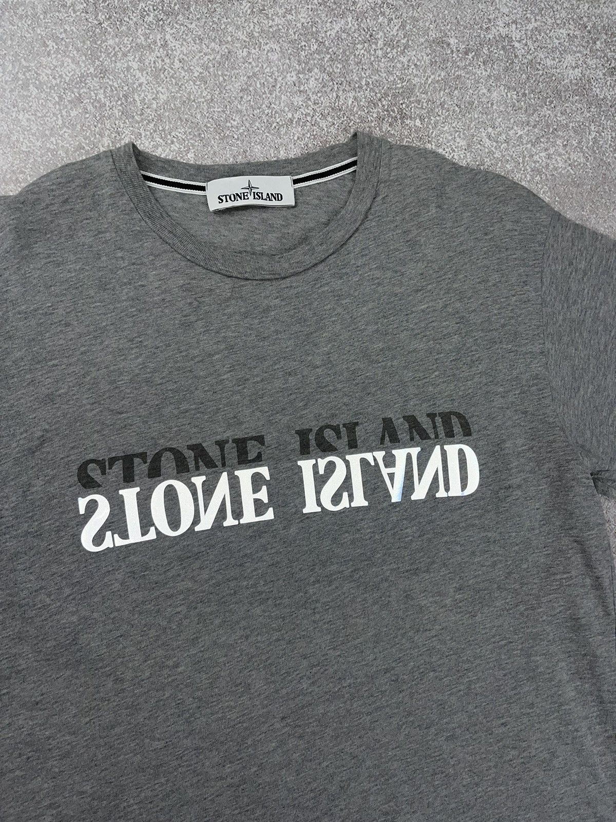 Stone Island Stone Island Reflective Logo T-Shirt Size US S / EU 44-46 / 1 - 5 Thumbnail