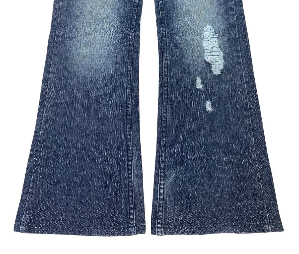 Japanese Brand Japanese Brand Light Wash Ripped Style Flare Jeans Size US 29 - 5 Thumbnail