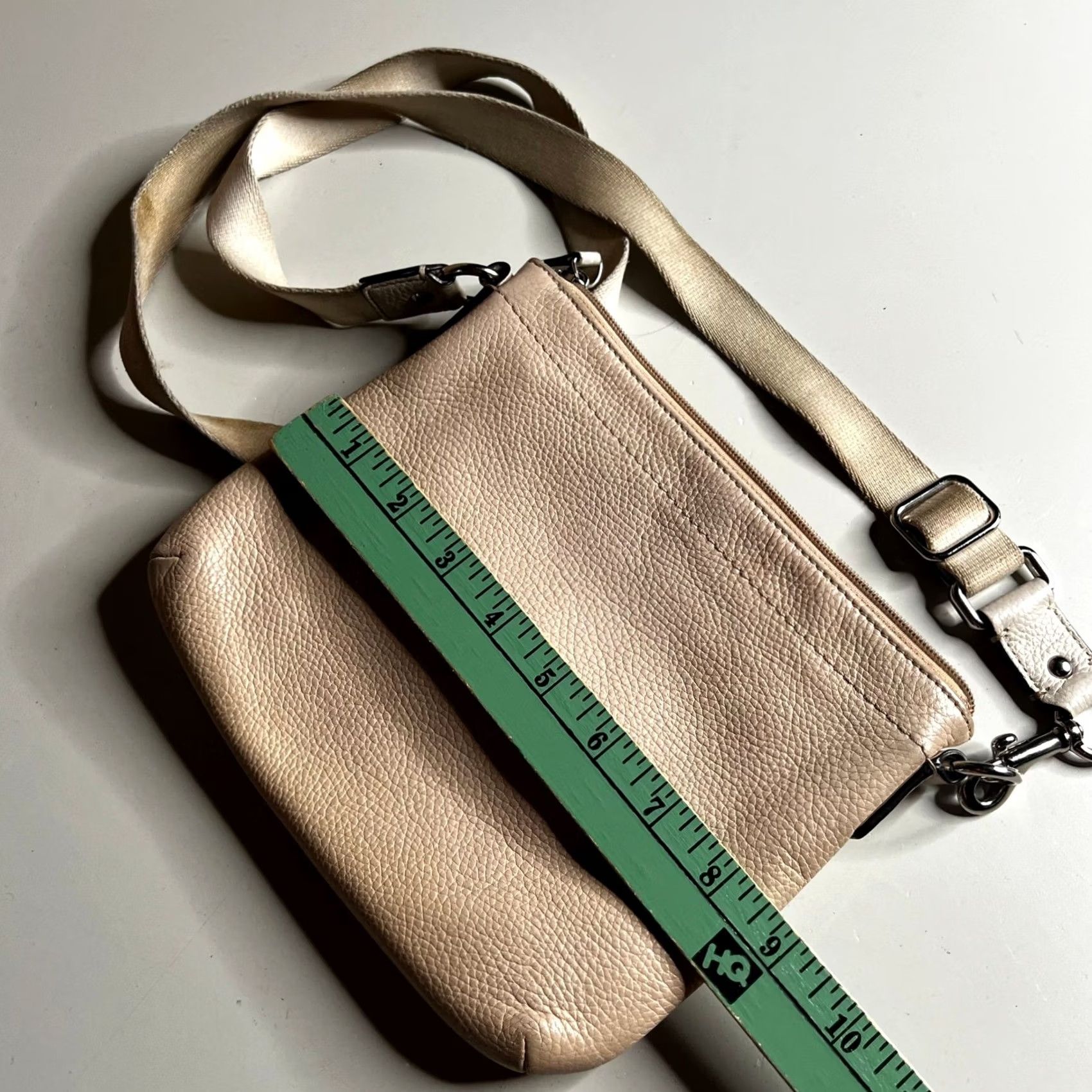 Coach Coach Beige Pebbled Leather Crossbody Bag Turnlock Front Pocket Tan Messenger Size ONE SIZE - 3 Thumbnail