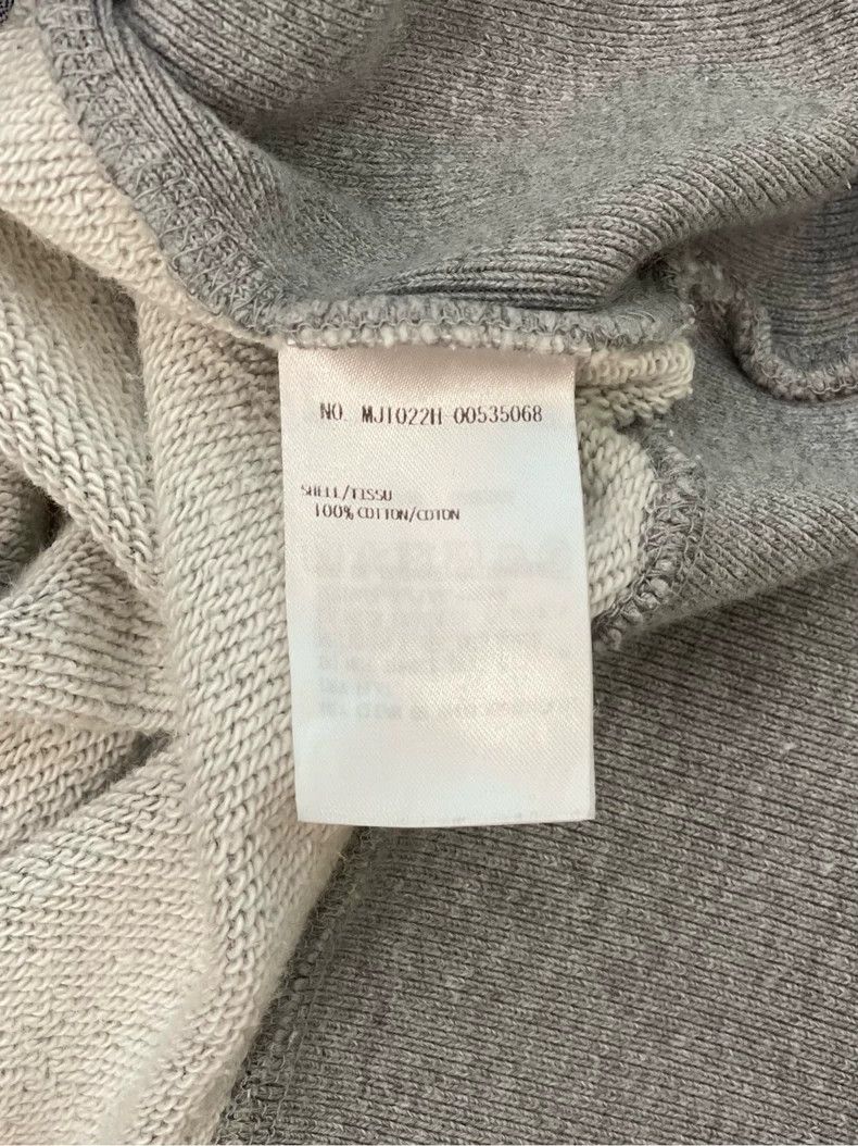 Thom Browne Thom browne Gray four-striped zipper jacket 2504-Nextarrow Size US S / EU 44-46 / 1 - 8 Thumbnail